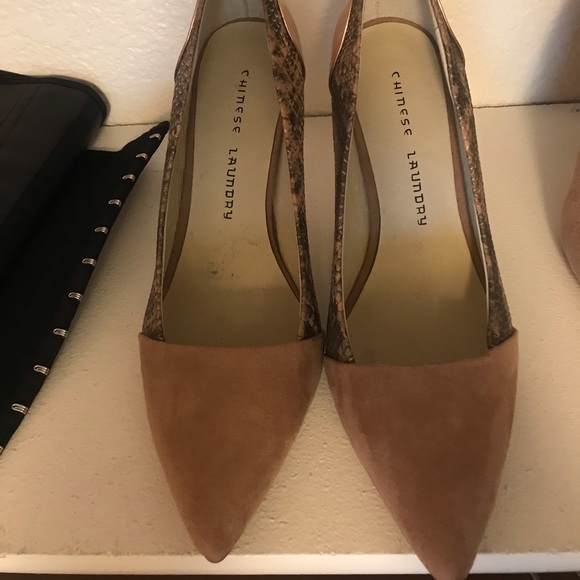 Chinese Laundry Tri-Color Block Pumps - Picture 1 of 3